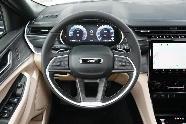 new 2025 Jeep Grand Cherokee car, priced at $40,604