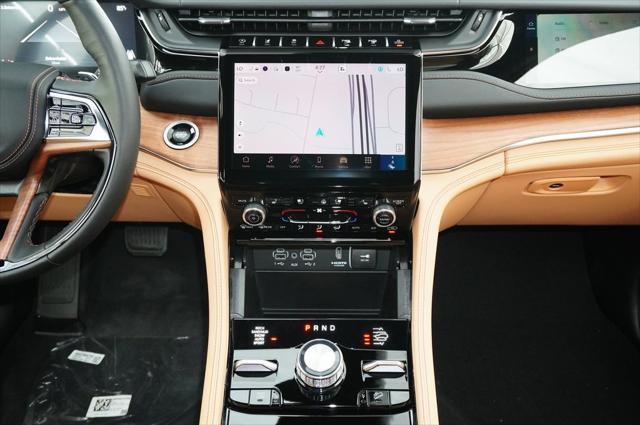 new 2025 Jeep Grand Cherokee car, priced at $62,741
