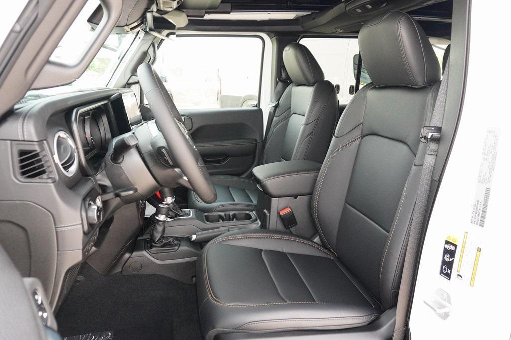 new 2025 Jeep Wrangler car, priced at $50,338