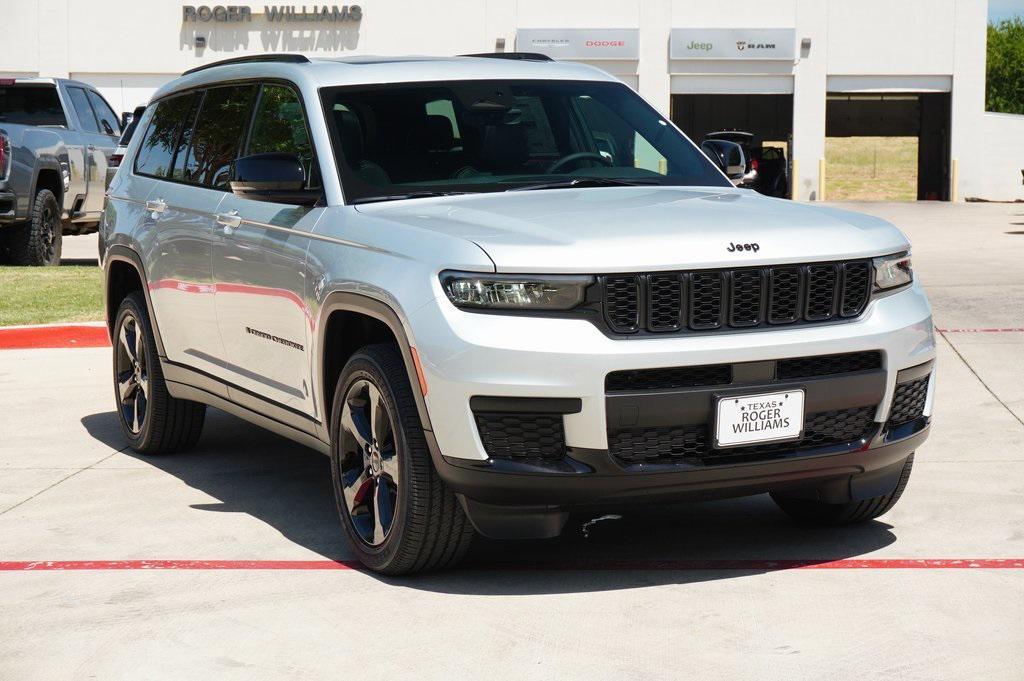 new 2025 Jeep Grand Cherokee L car, priced at $45,565