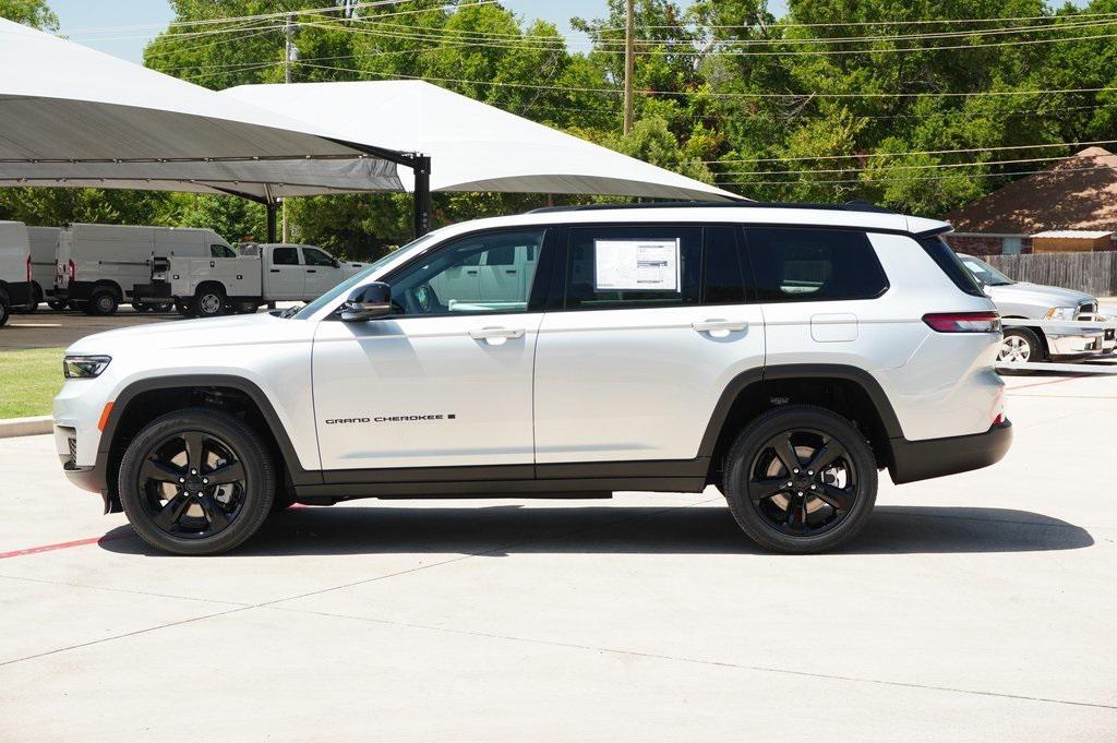 new 2025 Jeep Grand Cherokee L car, priced at $45,565