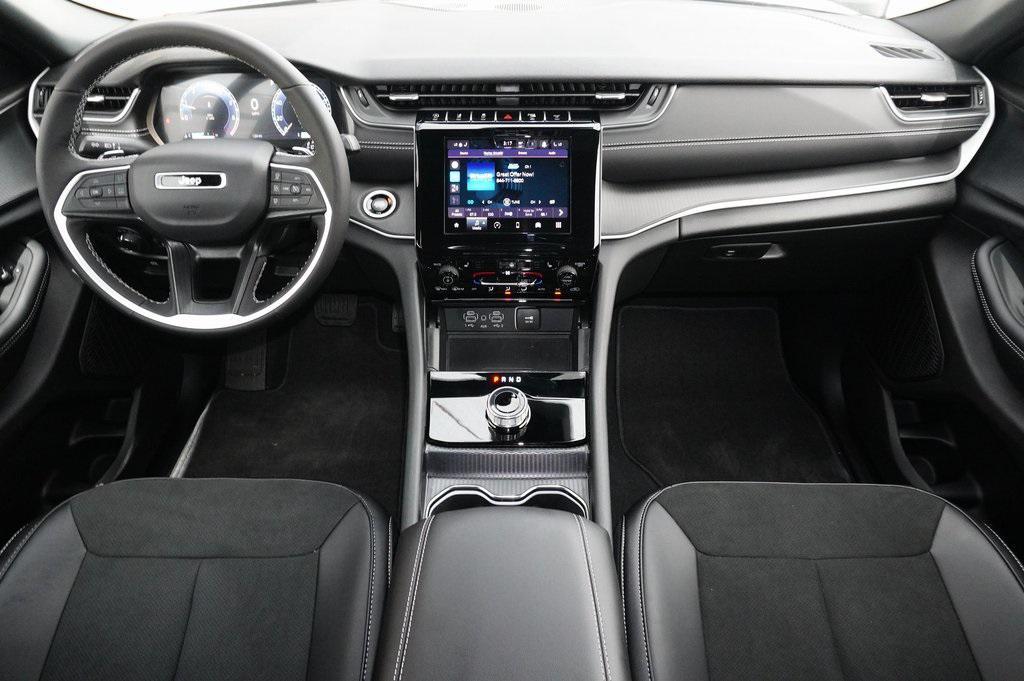 new 2025 Jeep Grand Cherokee L car, priced at $45,565