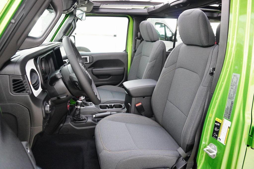 new 2025 Jeep Wrangler car, priced at $50,181