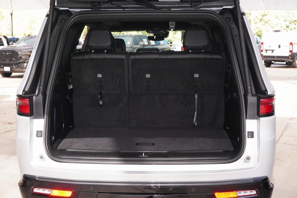 new 2025 Jeep Wagoneer car, priced at $70,943