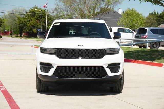 new 2025 Jeep Grand Cherokee car, priced at $40,216