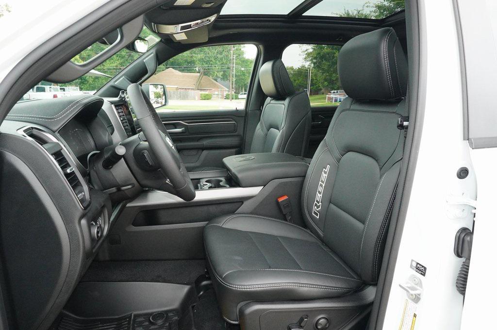 new 2025 Ram 1500 car, priced at $60,166