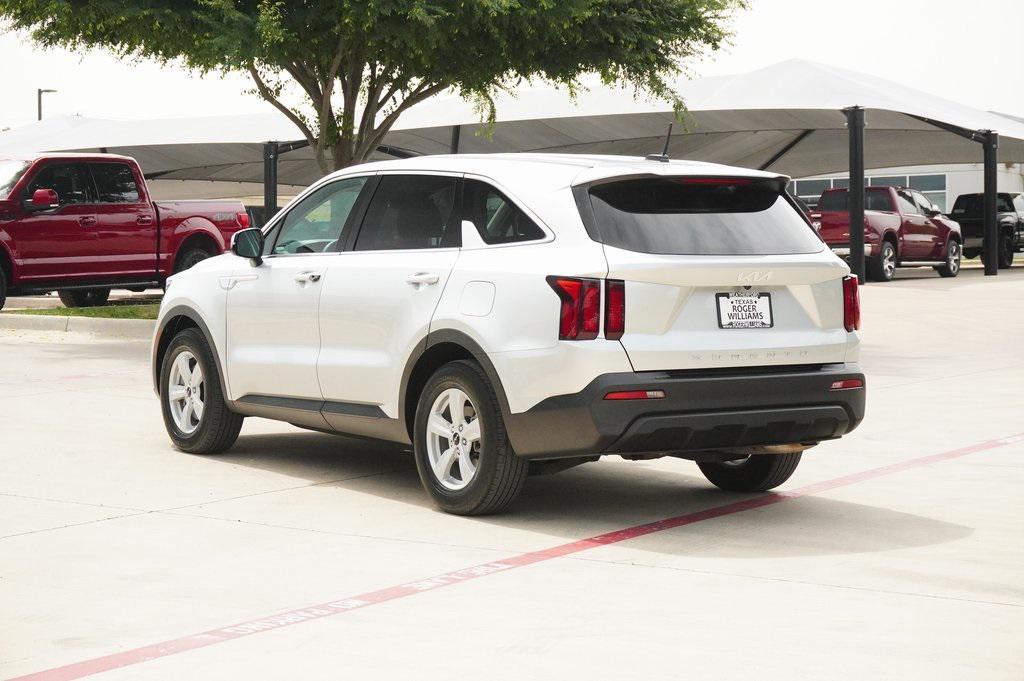 used 2022 Kia Sorento car, priced at $21,999