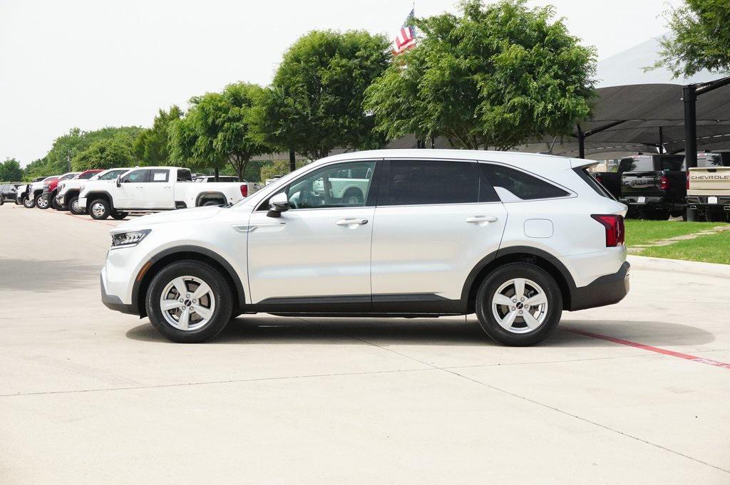 used 2022 Kia Sorento car, priced at $21,999