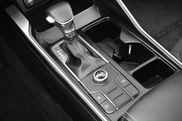 used 2022 Kia Sorento car, priced at $24,933