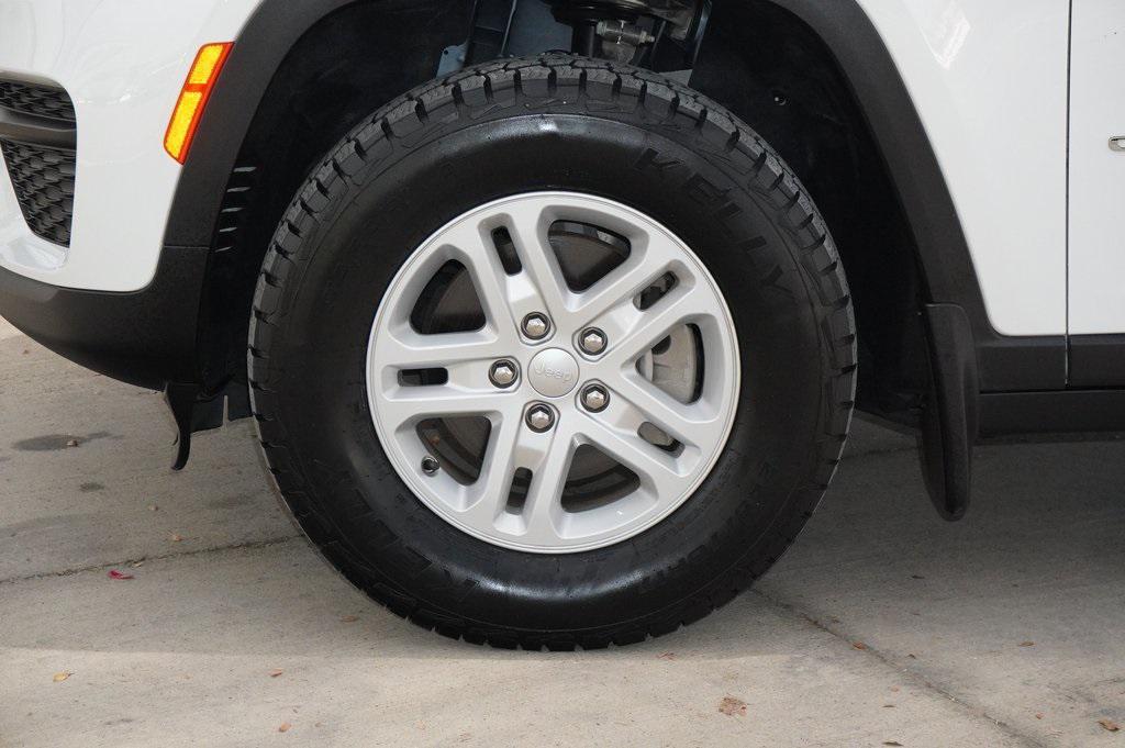 used 2023 Jeep Grand Cherokee car, priced at $28,999