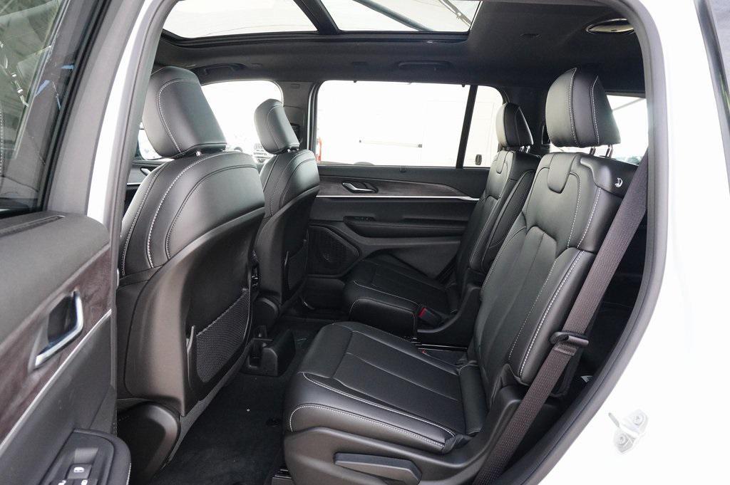 new 2025 Jeep Grand Cherokee L car, priced at $51,068