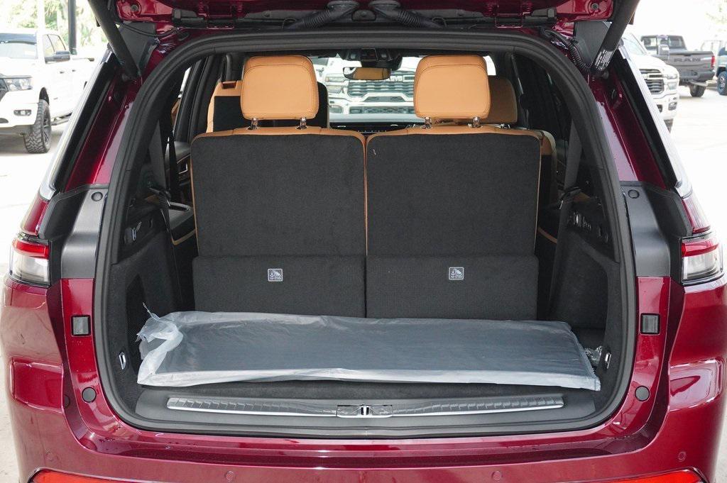 new 2025 Jeep Grand Cherokee L car, priced at $57,243