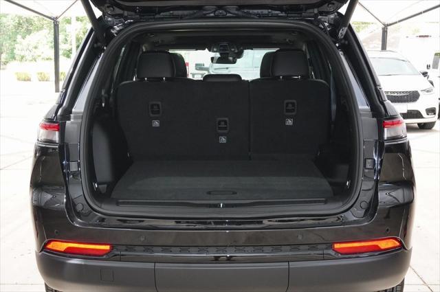 new 2025 Jeep Grand Cherokee car, priced at $42,730