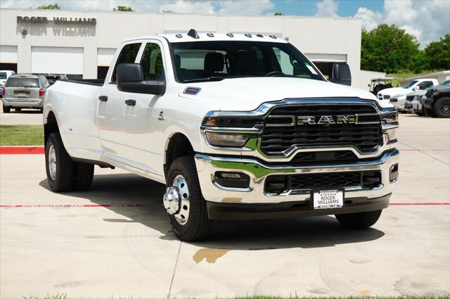 new 2025 Ram 3500 car, priced at $64,478