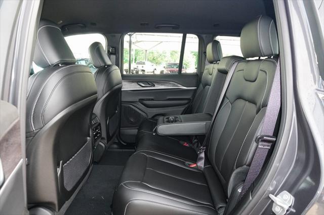 new 2025 Jeep Grand Cherokee car, priced at $44,929