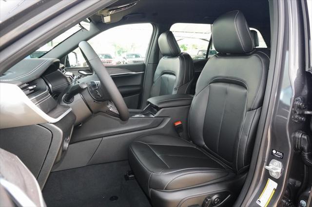 new 2025 Jeep Grand Cherokee car, priced at $44,929