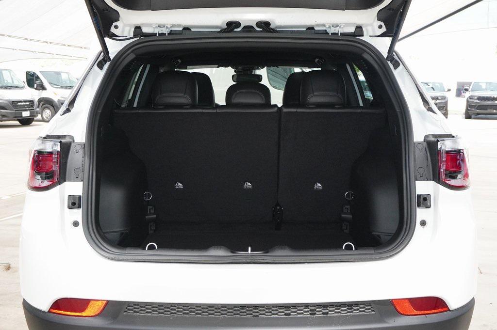 new 2025 Jeep Compass car, priced at $28,053