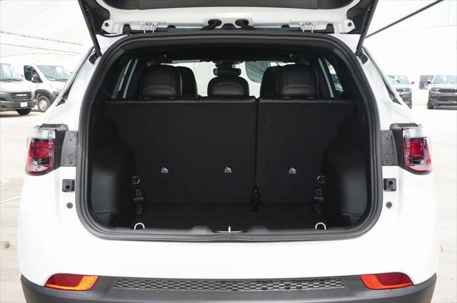 new 2025 Jeep Compass car, priced at $27,356