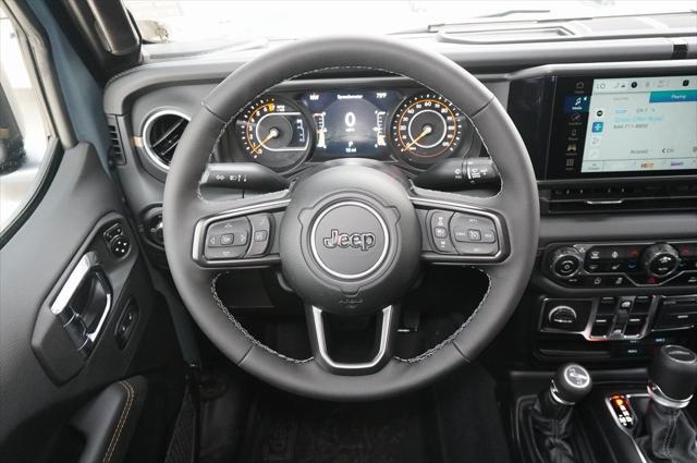 new 2025 Jeep Gladiator car, priced at $46,313