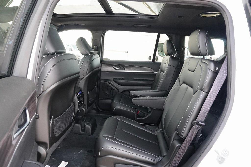 new 2025 Jeep Grand Cherokee L car, priced at $49,398