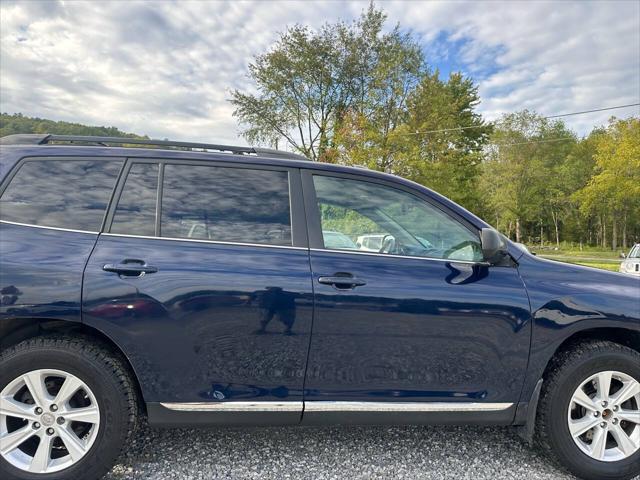 used 2011 Toyota Highlander car, priced at $12,700