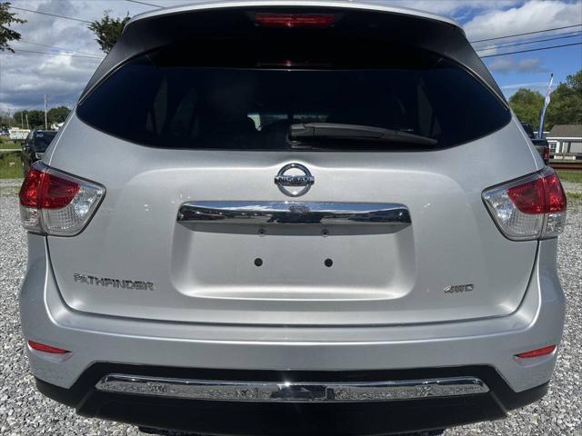 used 2015 Nissan Pathfinder car, priced at $7,999