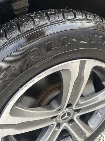 used 2019 Mercedes-Benz GLC 300 car, priced at $18,200