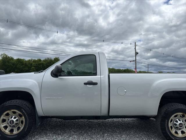 used 2013 GMC Sierra 2500 car, priced at $14,000