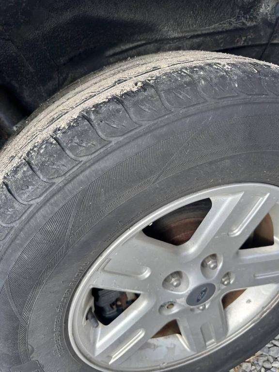 used 2005 Ford Escape Hybrid car, priced at $1,999