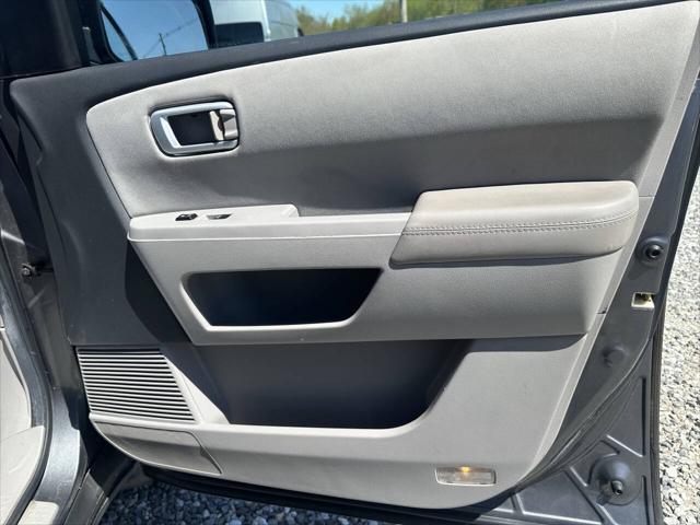 used 2011 Honda Pilot car, priced at $7,600