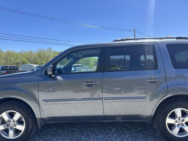 used 2011 Honda Pilot car, priced at $7,600