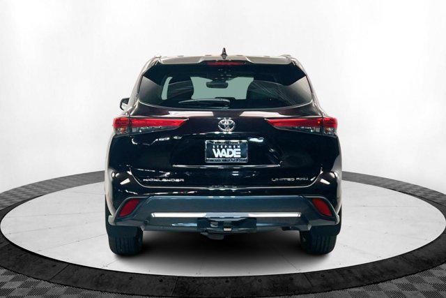 used 2021 Toyota Highlander car, priced at $39,069