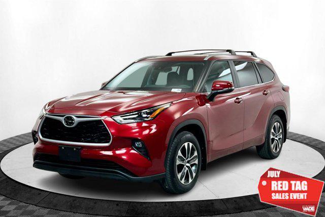 used 2024 Toyota Highlander car, priced at $43,503