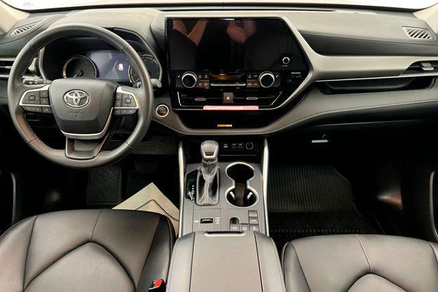 used 2024 Toyota Highlander car, priced at $46,201