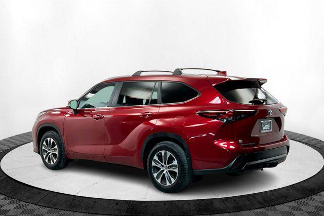 used 2024 Toyota Highlander car, priced at $46,201