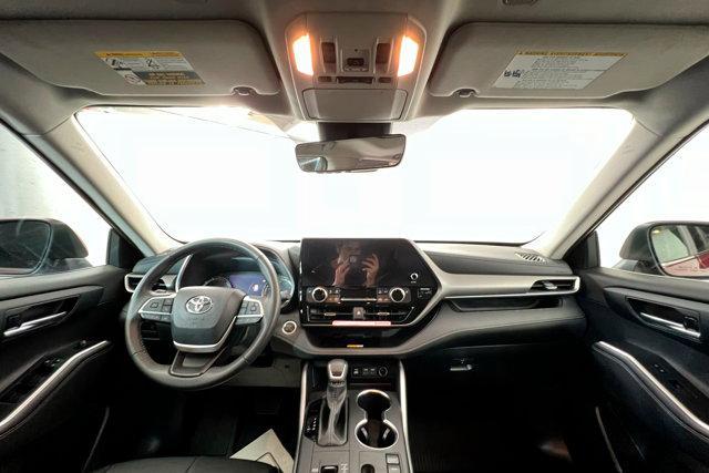 used 2024 Toyota Highlander car, priced at $46,201