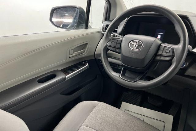 used 2022 Toyota Sienna car, priced at $35,963