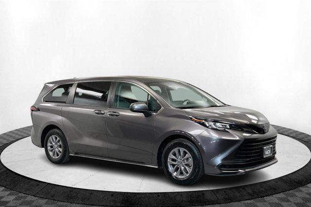 used 2022 Toyota Sienna car, priced at $35,963