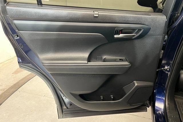 used 2021 Toyota Highlander car, priced at $36,842