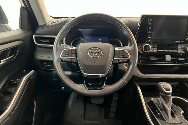 used 2021 Toyota Highlander car, priced at $36,842