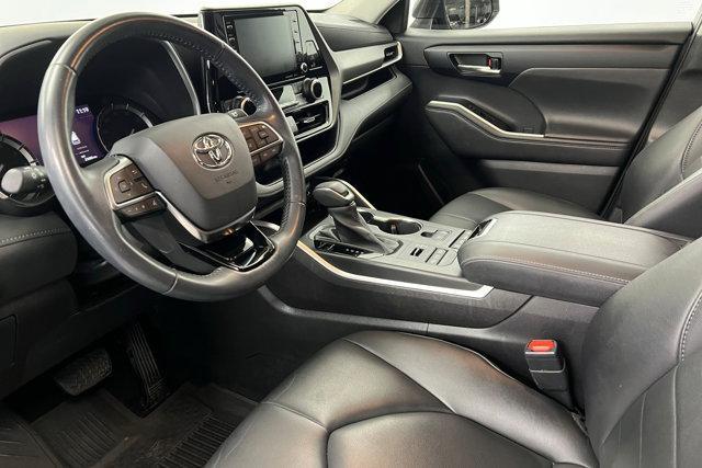 used 2021 Toyota Highlander car, priced at $36,842