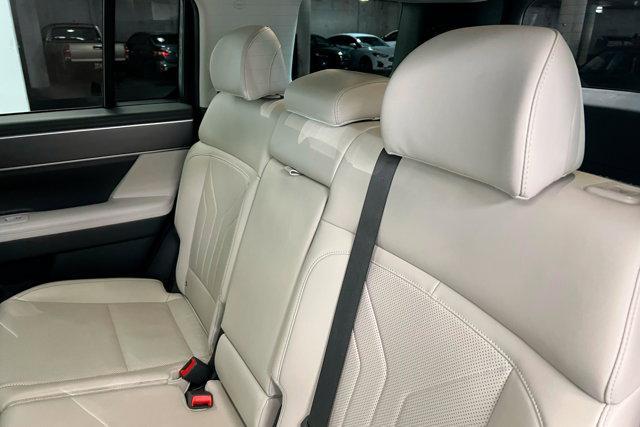 used 2024 Hyundai Santa Fe car, priced at $29,582