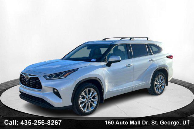 used 2022 Toyota Highlander car, priced at $42,228