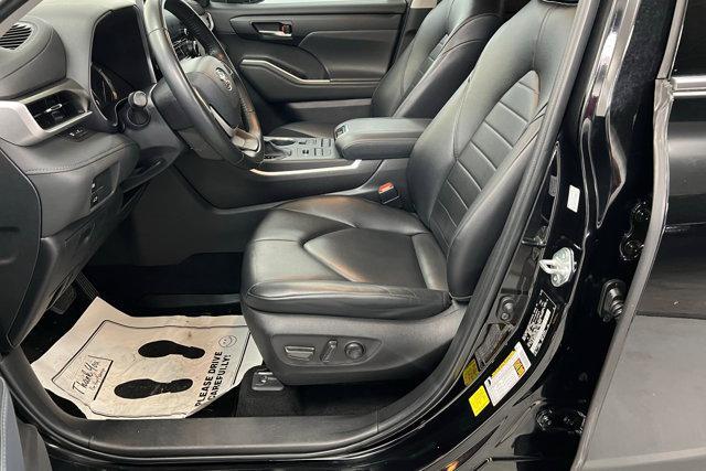 used 2022 Toyota Highlander car, priced at $33,985