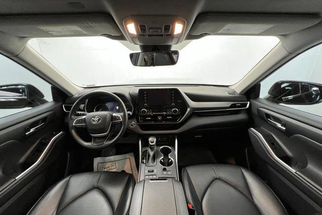 used 2022 Toyota Highlander car, priced at $33,985