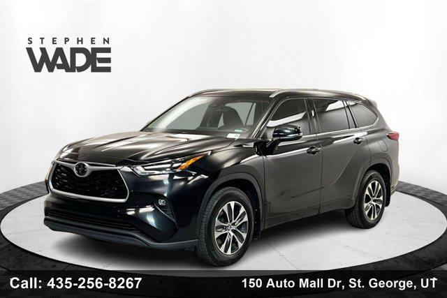 used 2022 Toyota Highlander car, priced at $36,242