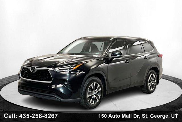 used 2022 Toyota Highlander car, priced at $37,480