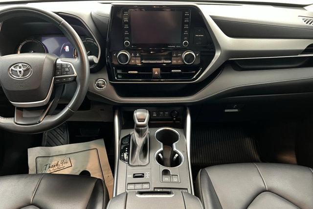used 2022 Toyota Highlander car, priced at $33,985