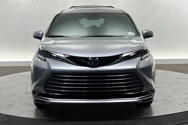 new 2025 Toyota Sienna car, priced at $54,584