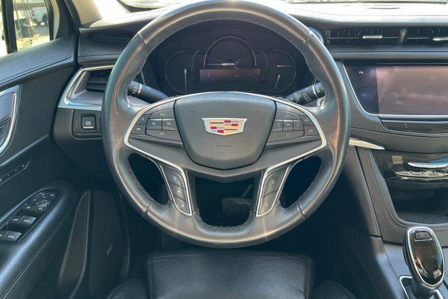 used 2017 Cadillac XT5 car, priced at $17,325